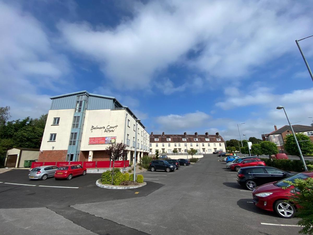 Belmore Court & Hotel 4*