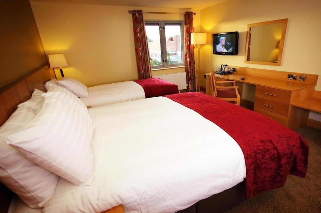 Belmore Court & Hotel 4*