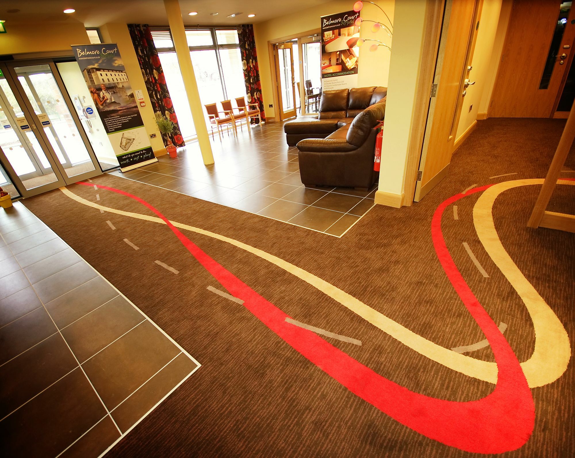 Hotel Belmore Court & 4*